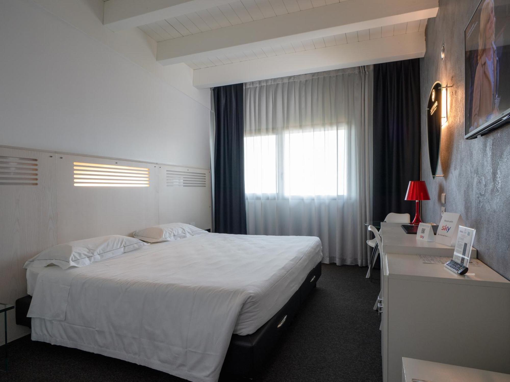 Daytona Business Hotel Коллекцио Экстерьер фото